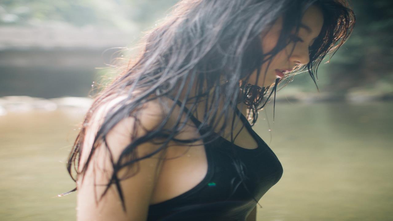 狂欢节karneval动漫未删减:  揭开隐藏在华丽表象下的黑暗