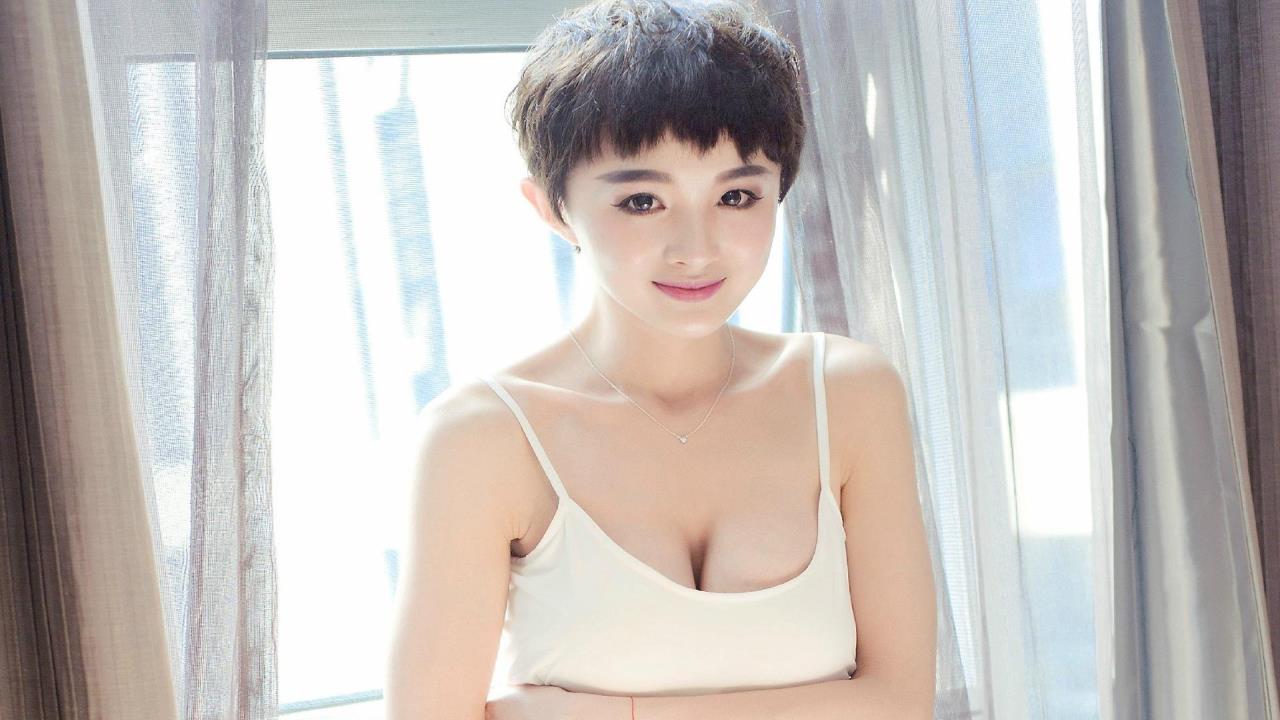 国产美女福利: 探索国内最美模特的魅力与风采